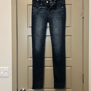 American Eagle super stretch midrise jeans, size 2 long.